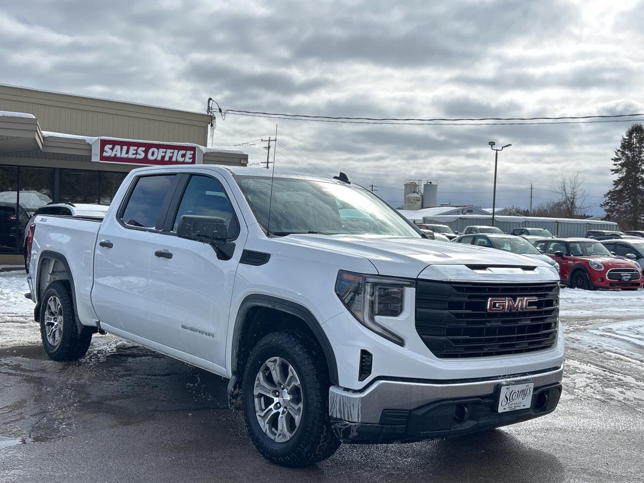 2024 GMC Sierra 1500 Pro 5.3L/4X4/BACKUP CAM CALL PICTON 52K KM'S Photo