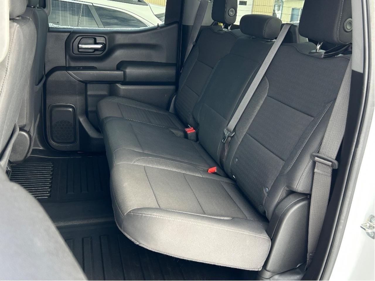 2024 GMC Sierra 1500 Pro 5.3L/4X4/BACKUP CAM CALL PICTON 52K KM'S Photo