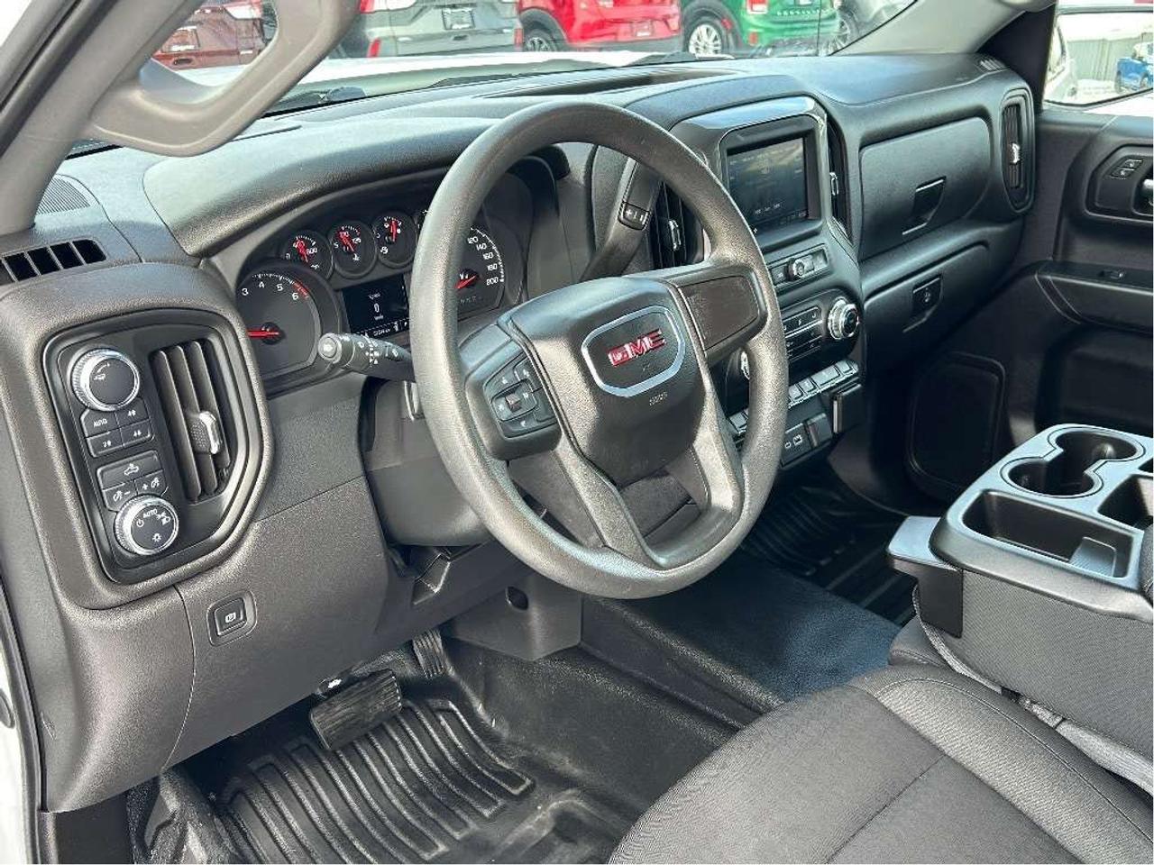 2024 GMC Sierra 1500 Pro 5.3L/4X4/BACKUP CAM CALL NAPANEE 613-354-2100 Photo