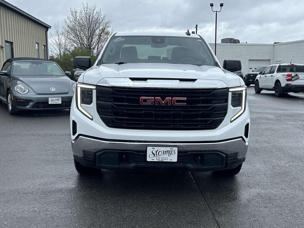 2024 GMC Sierra 1500 Pro 5.3L/4X4/BACKUP CAM CALL NAPANEE 613-354-2100 Photo