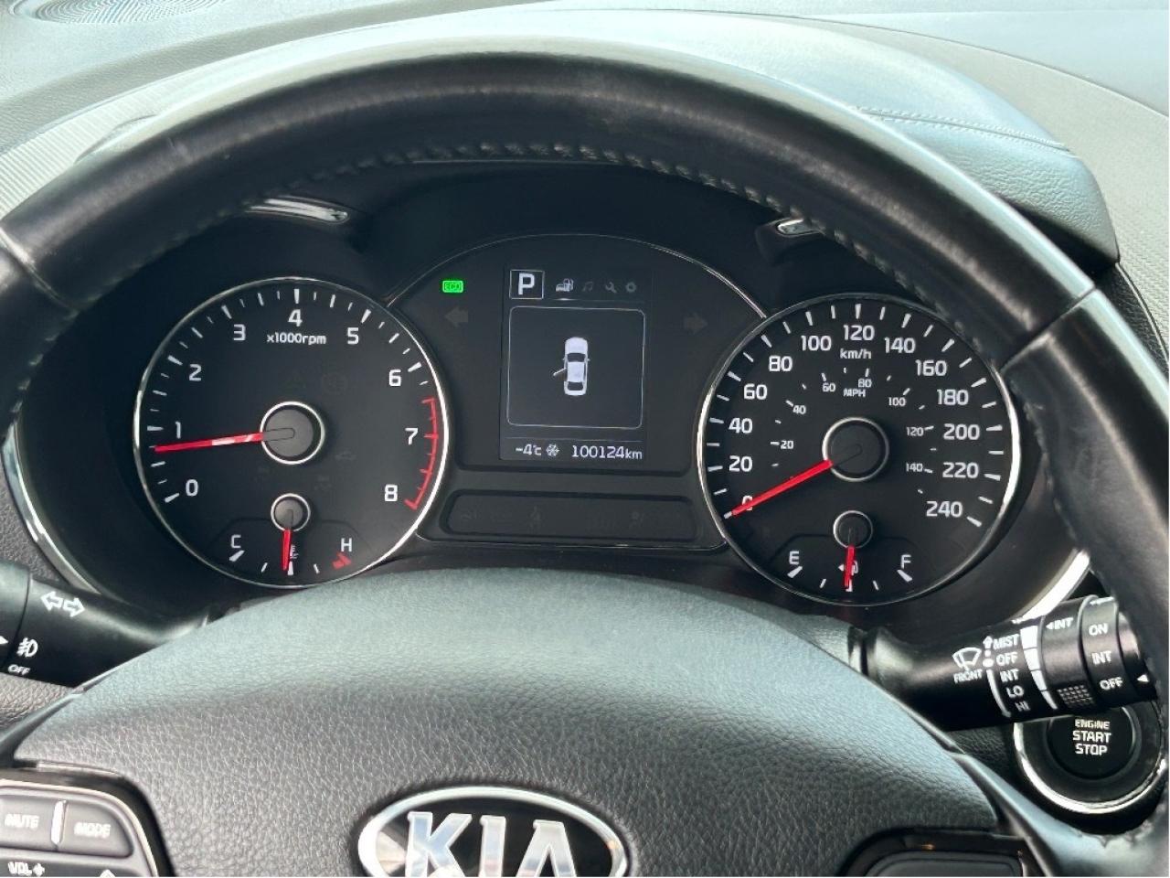 2018 Kia Forte5 EX HEATED SEATS/BACKUP CAM CALL PICTON 100K KM'S Photo