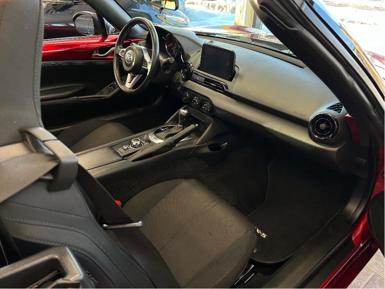 2021 Mazda MX-5 GS , AUTOMATIC **BELLEVILLE 613-961-8848** Photo