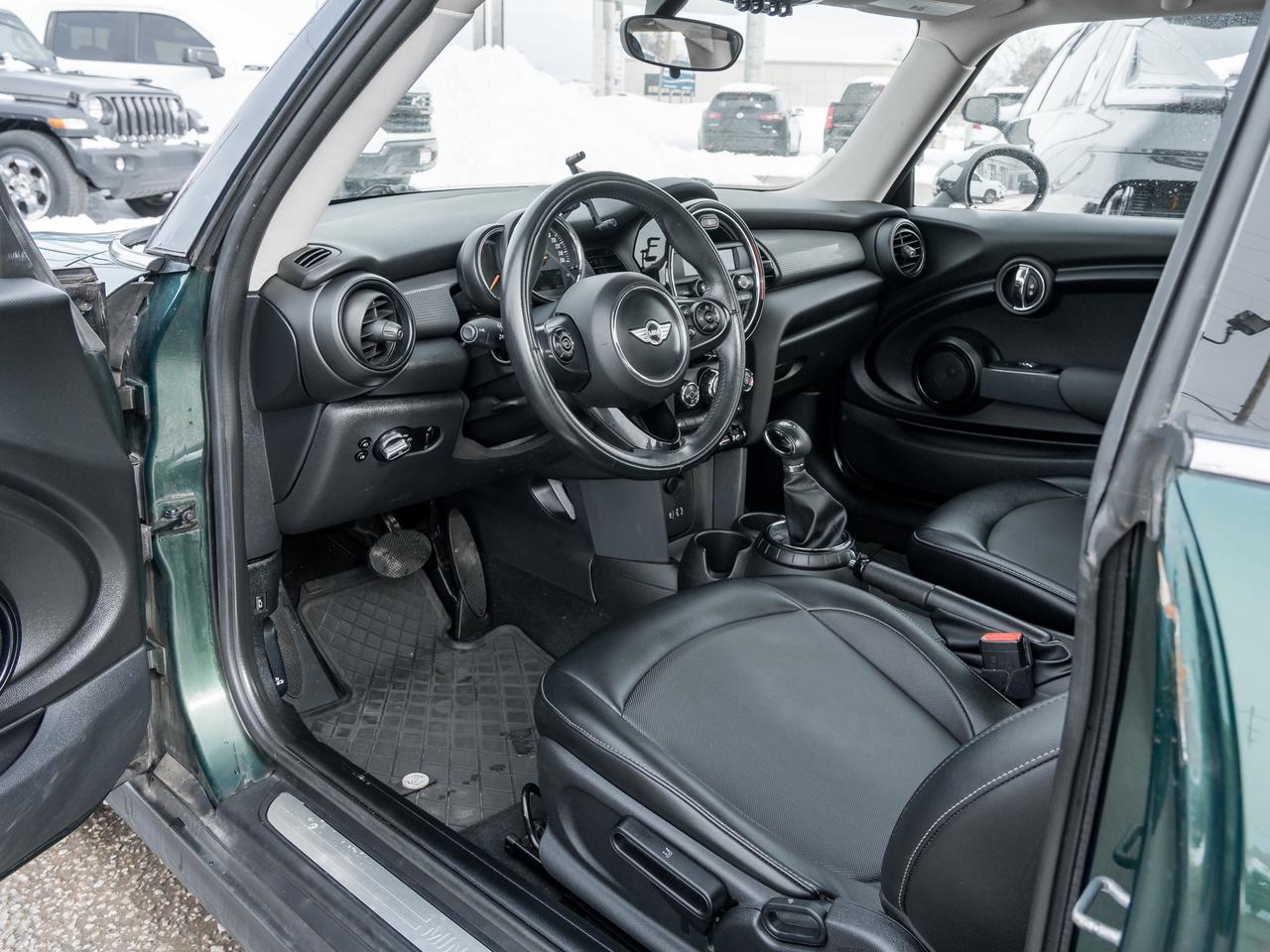 2015 MINI 3 Door Cooper 2dr Hatchback Photo