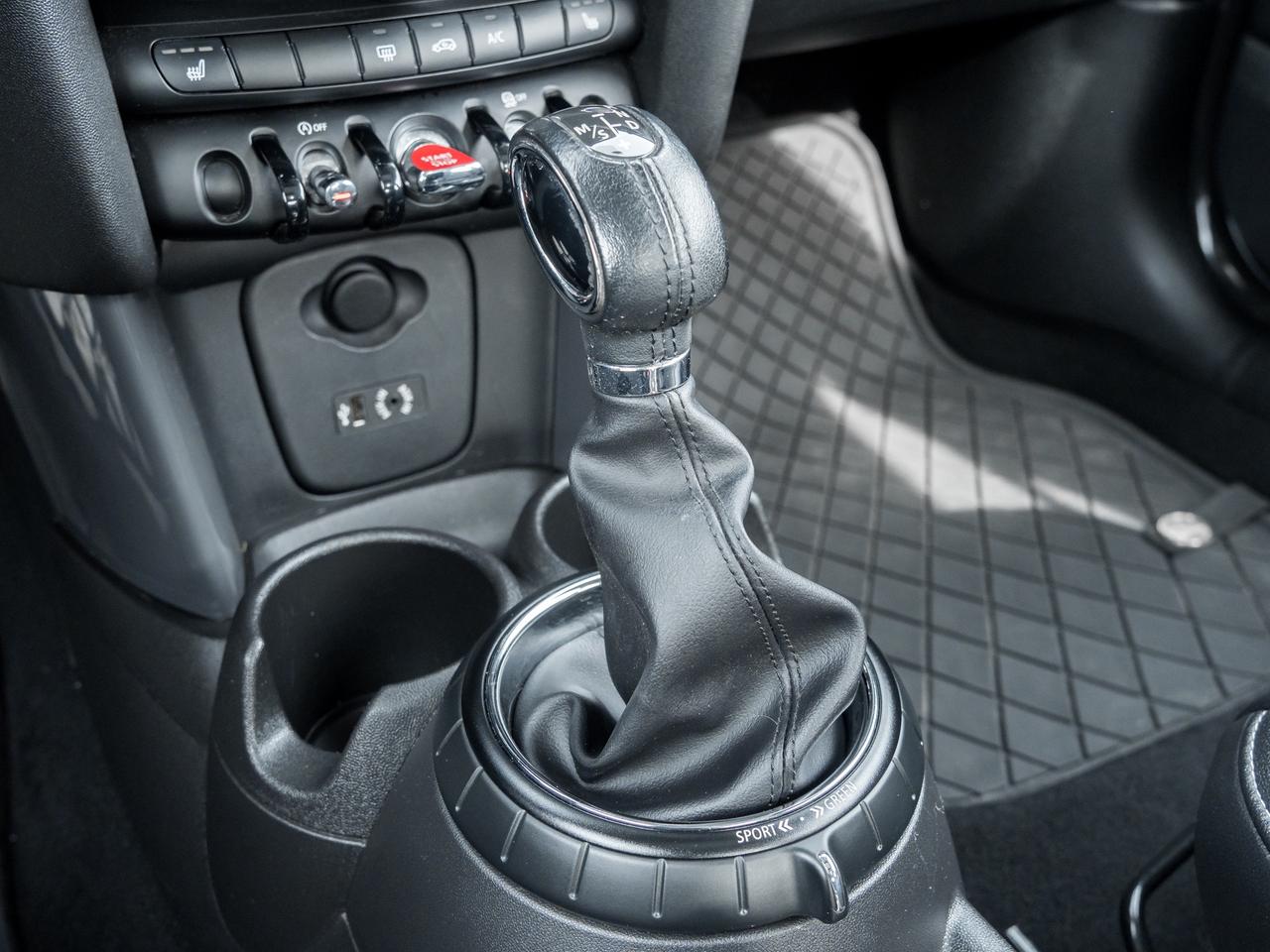 2015 MINI 3 Door Cooper 2dr Hatchback Photo