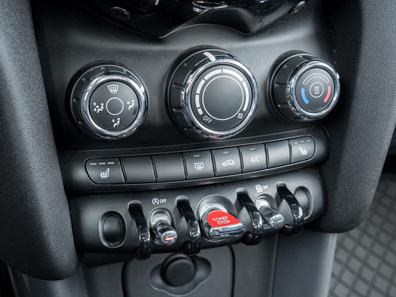 2015 MINI 3 Door Cooper 2dr Hatchback Photo