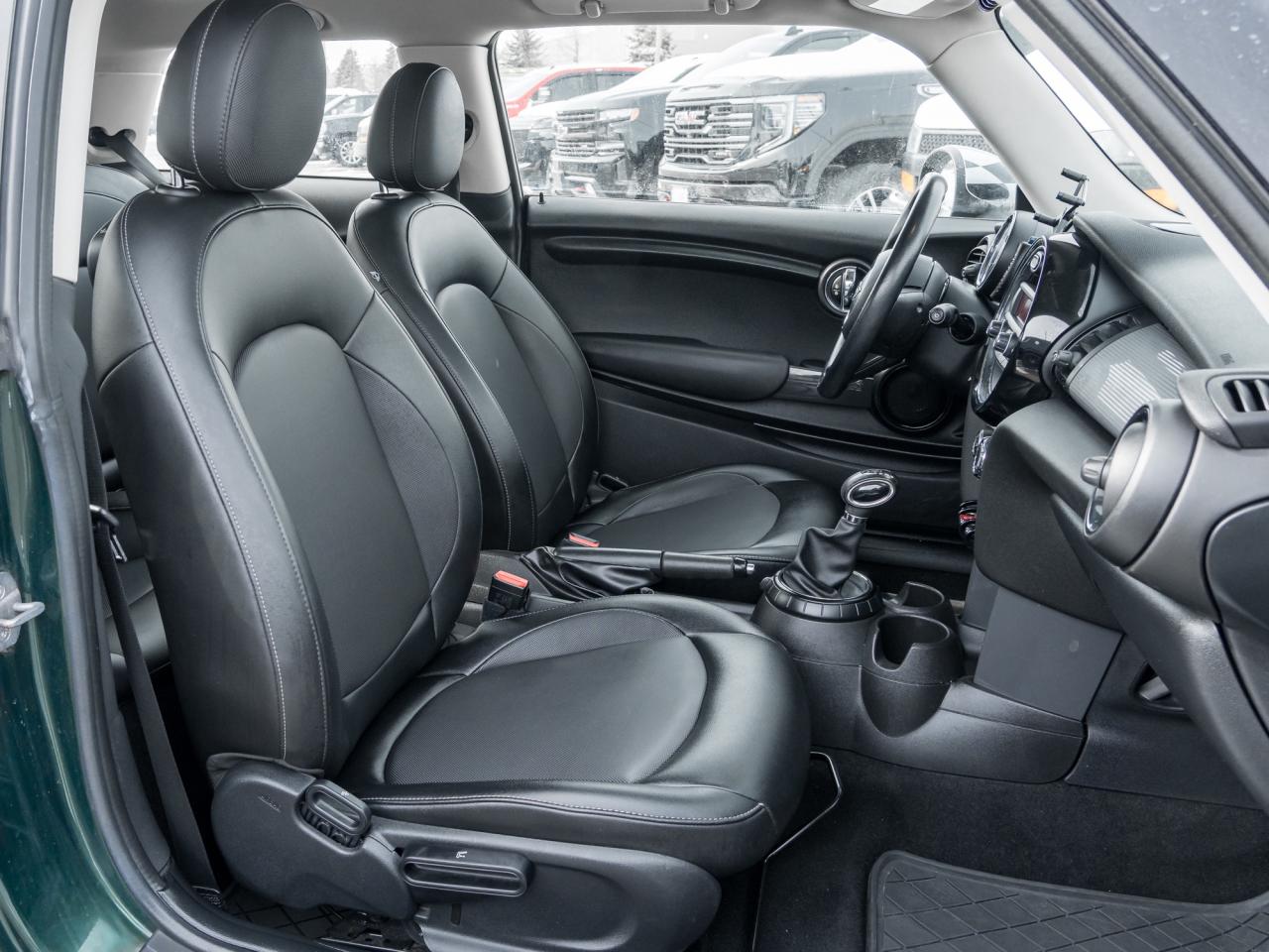 2015 MINI 3 Door Cooper 2dr Hatchback Photo