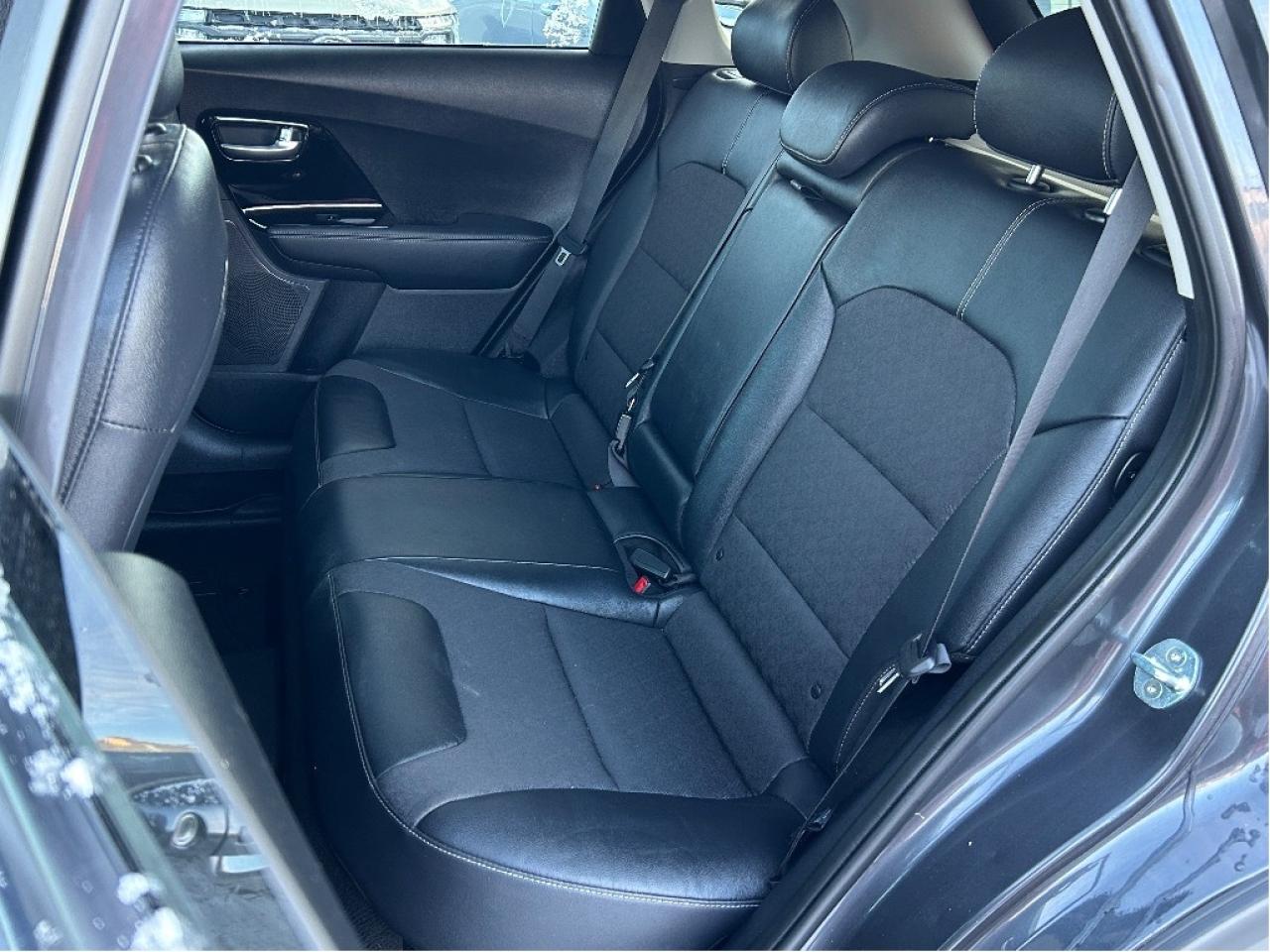 2021 Kia NIRO EX CALL BELLEVILLE 613-961-8848 Photo