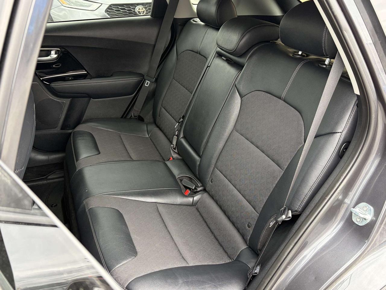 2021 Kia NIRO EX CALL BELLEVILLE 613-961-8848 Photo