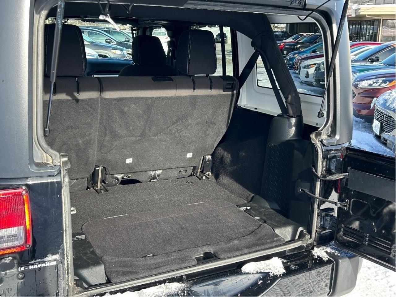 2018 Jeep Wrangler JK Unlimited Sahara REMOTE START/NAV/BACKUP CAM CALL PICTON Photo