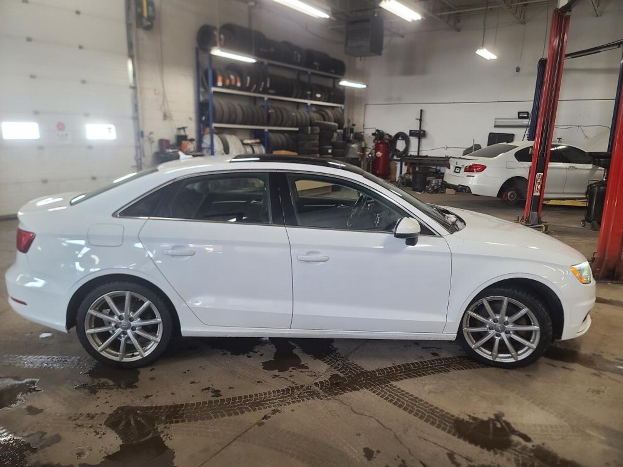 2016 Audi A3 4dr Sedan quattro 2.0T Technik Photo2
