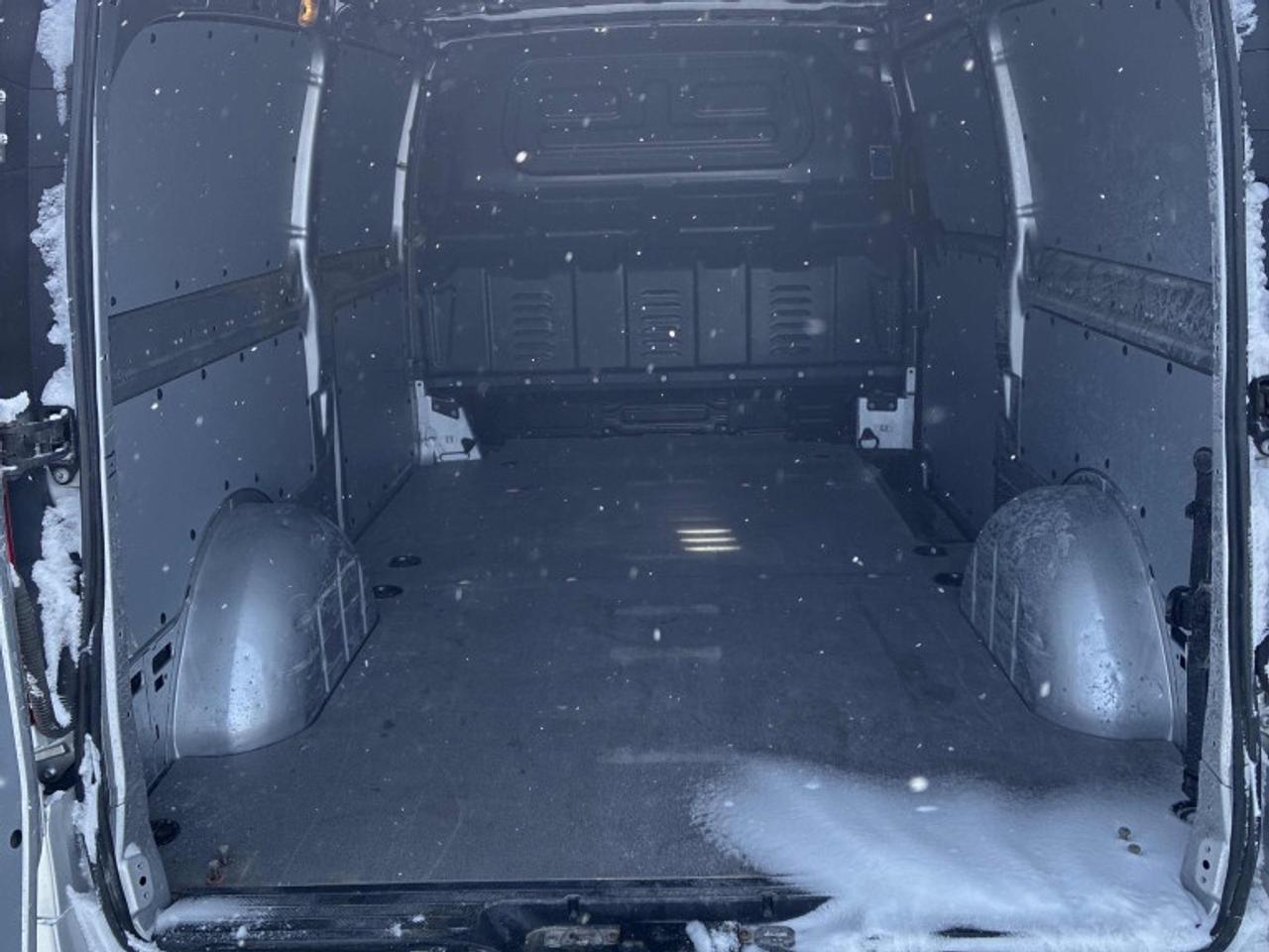 2022 Mercedes-Benz Metris Passenger Van 135WB - Deluxe Package - Clean Carfax Photo