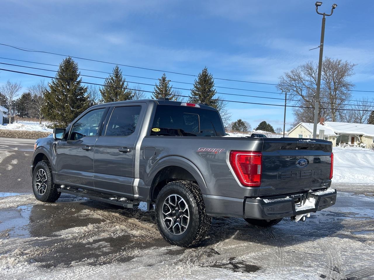 2023 Ford F-150 XLT 4X4/2.7L/NAV/PWR SUNROOF CALL PICTON 95K KM'S Photo2