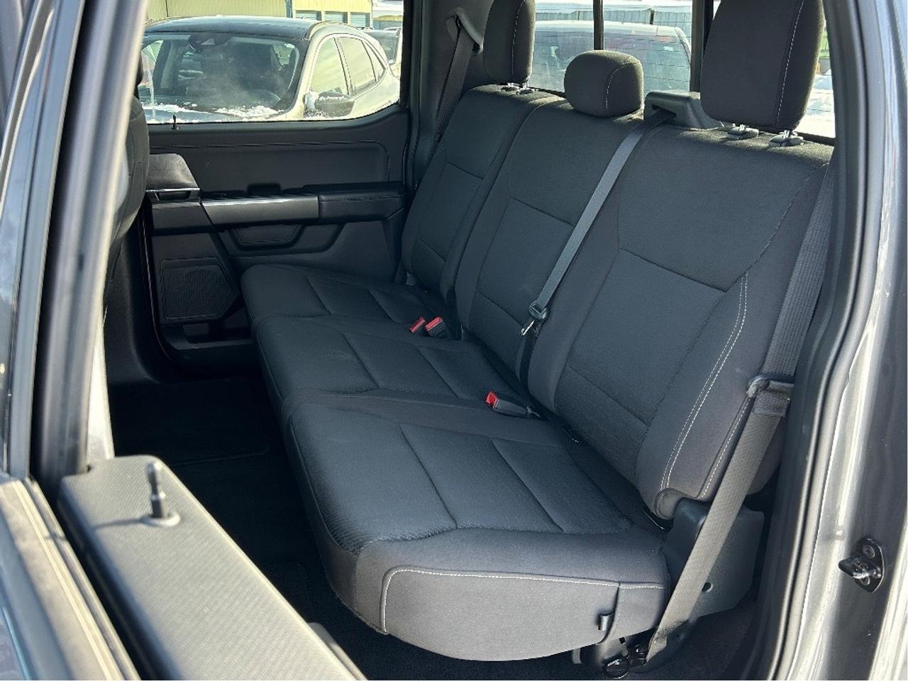 2023 Ford F-150 XLT 4X4/2.7L/NAV/PWR SUNROOF CALL PICTON 95K KM'S Photo