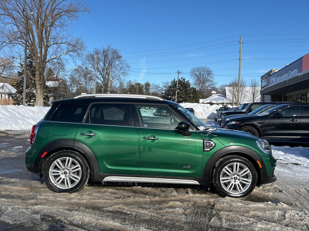 2020 MINI Countryman Cooper S LEATHER/NAV/PWR SUNROOF CALL NAPANEE 81K Photo