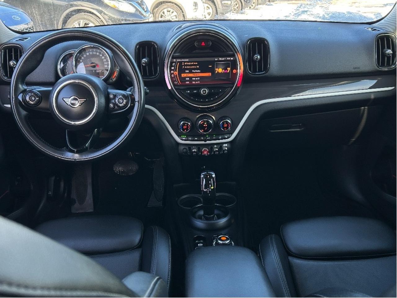 2020 MINI Countryman Cooper S LEATHER/NAV/PWR SUNROOF CALL NAPANEE 81K Photo