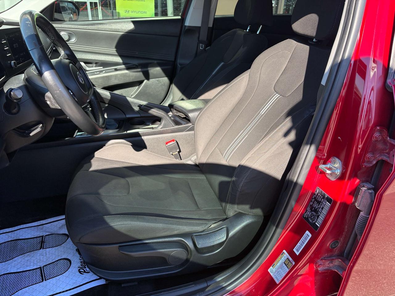 2021 Hyundai Elantra Preferred IVT w-Sun & Tech Package Photo