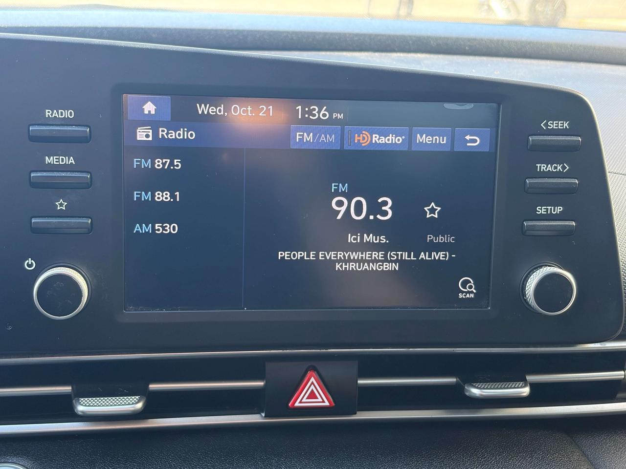 2021 Hyundai Elantra Preferred IVT w-Sun & Tech Package Photo