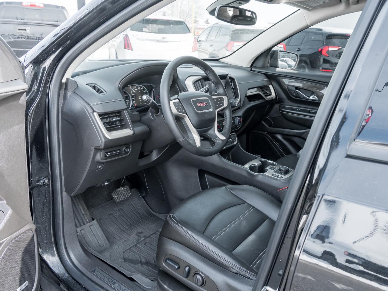 2024 GMC Terrain Denali 4dr All-Wheel Drive Photo