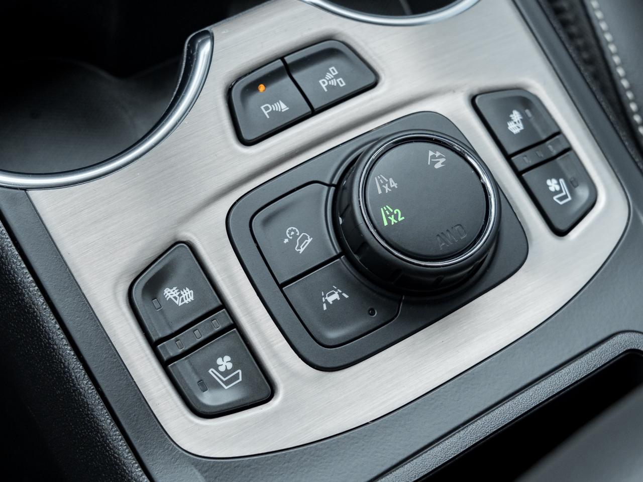 2024 GMC Terrain Denali 4dr All-Wheel Drive Photo