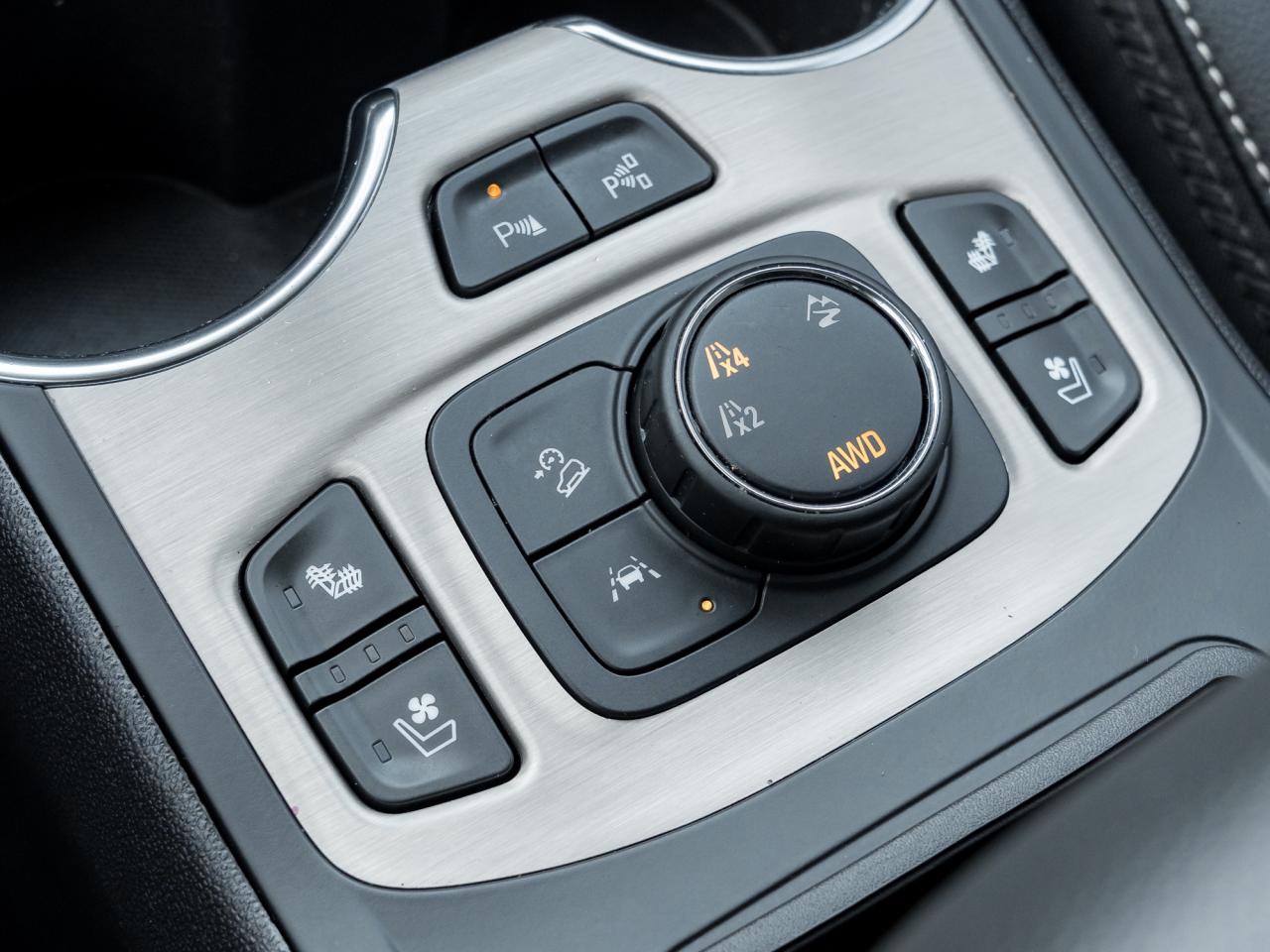 2024 GMC Terrain Denali 4dr All-Wheel Drive Photo