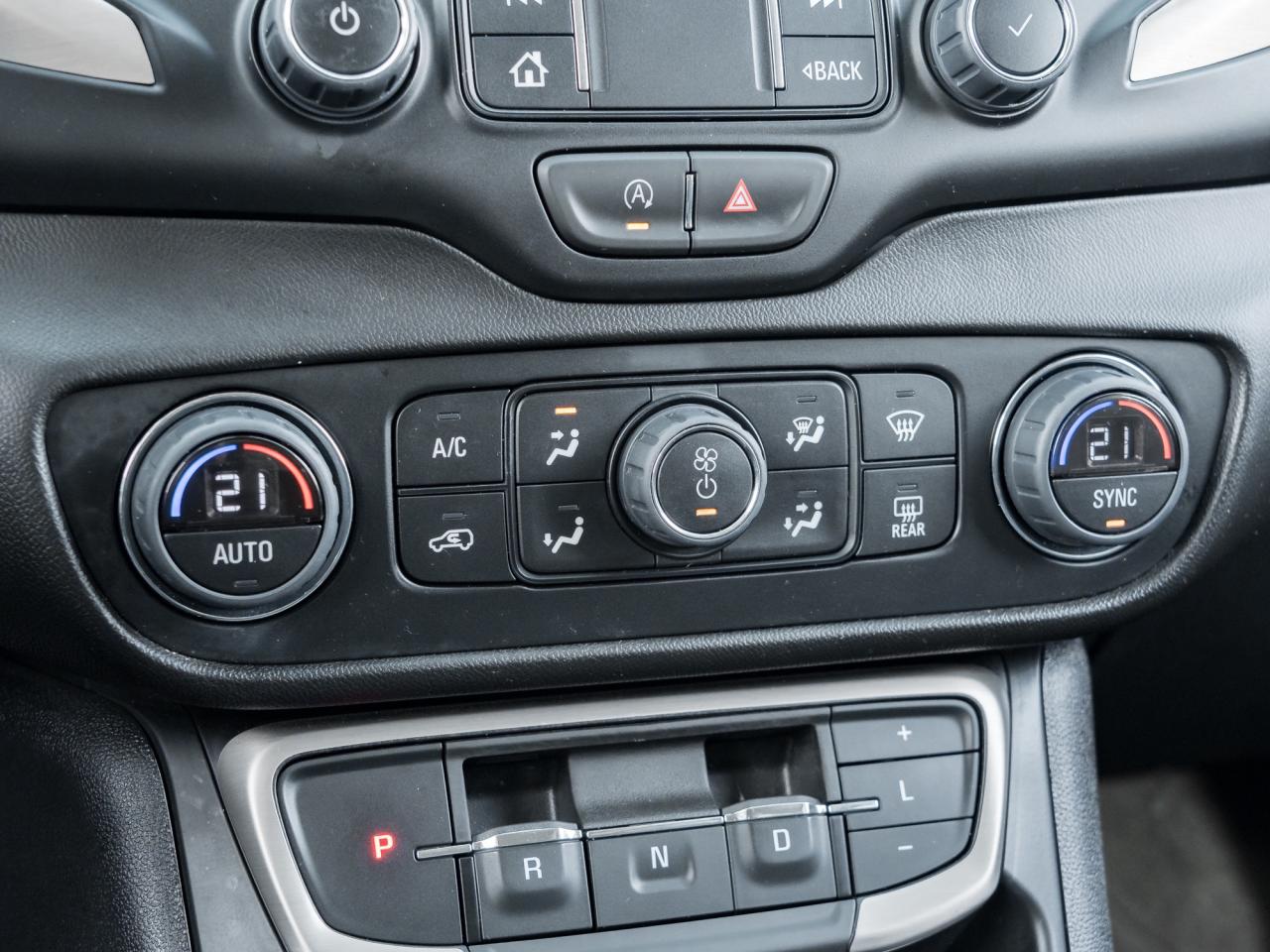 2024 GMC Terrain Denali 4dr All-Wheel Drive Photo