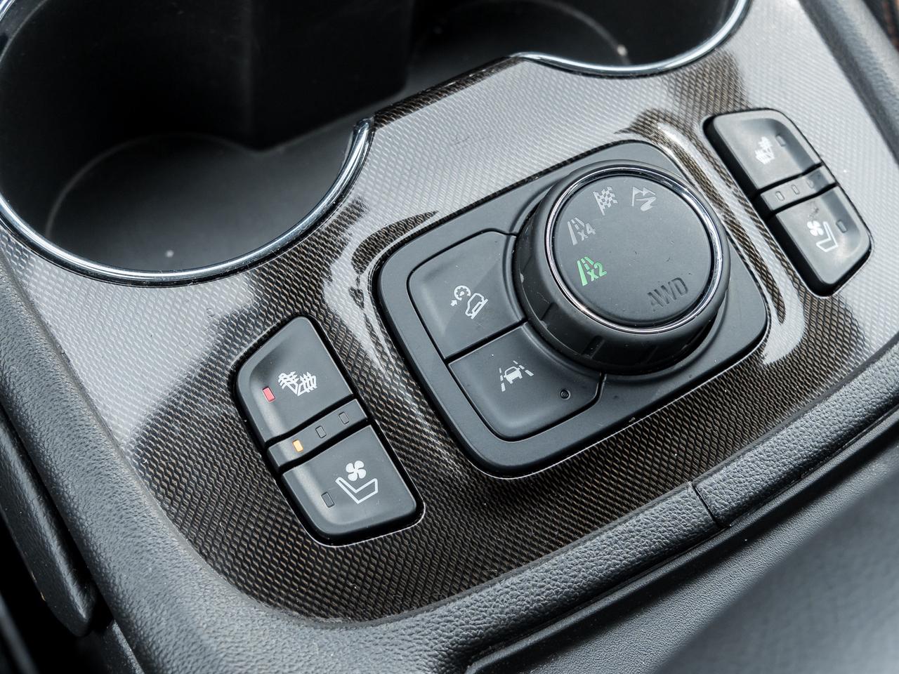 2021 GMC Acadia AT4 All-Wheel Drive Photo