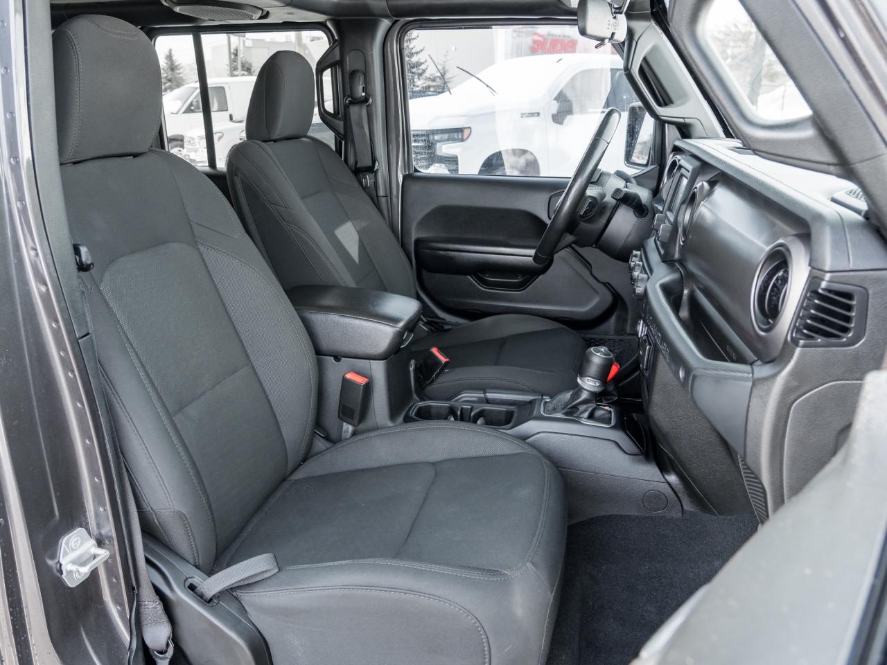 2019 Jeep WRANGLER UNLIMITED Sport 4dr 4x4 Photo