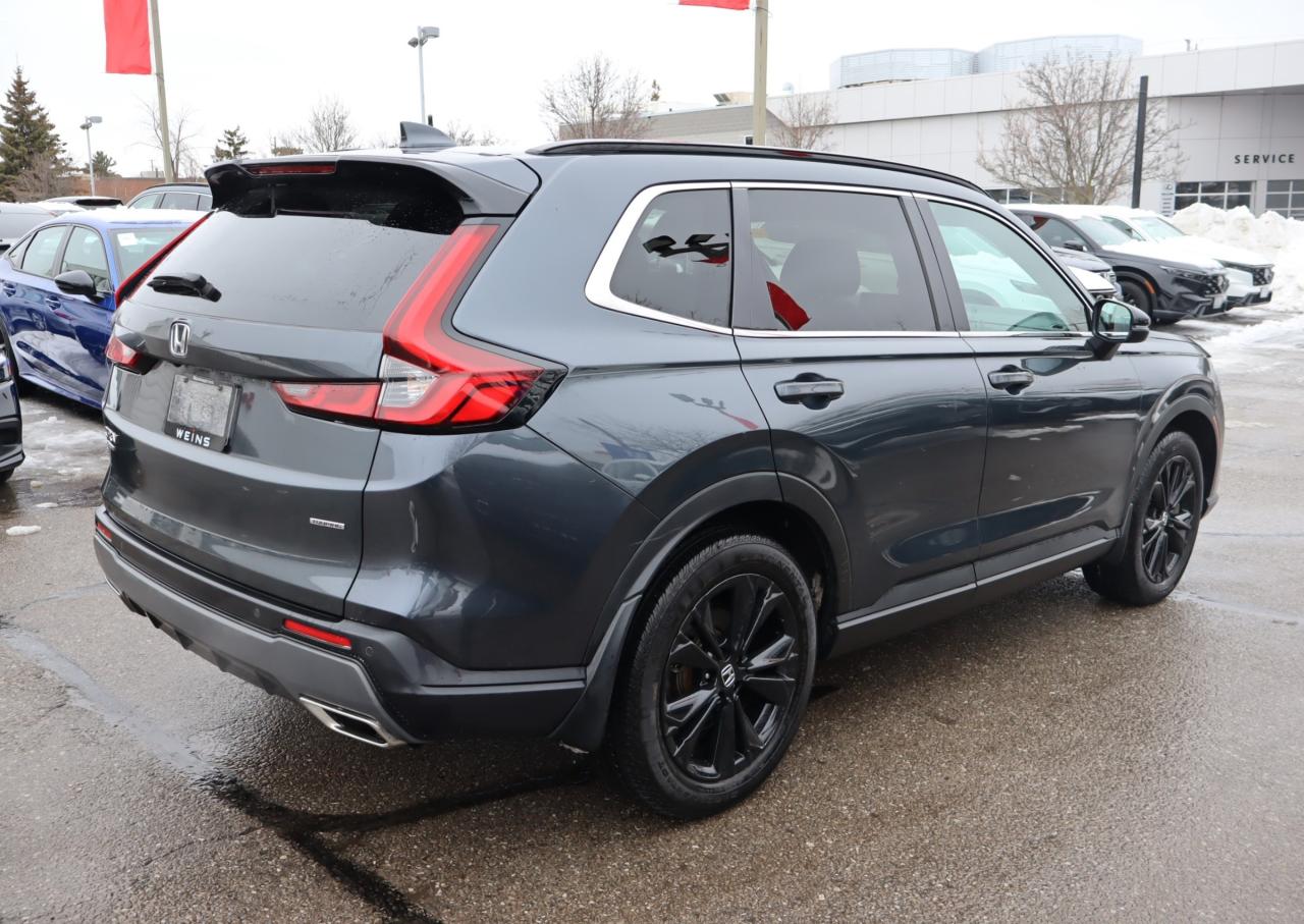 2023 Honda CR-V Hybrid Touring 4dr All-Wheel Drive Photo4