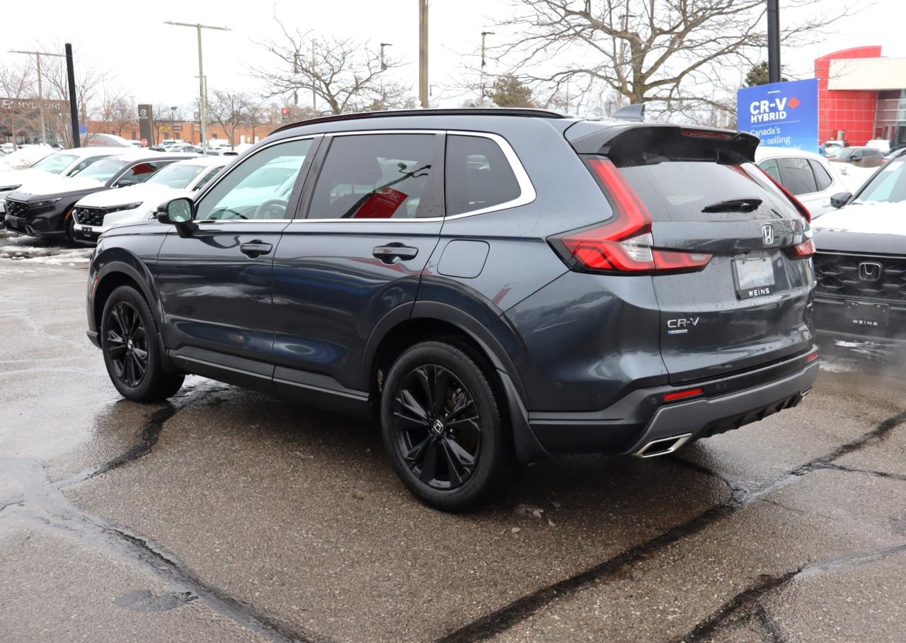2023 Honda CR-V Hybrid Touring 4dr All-Wheel Drive Photo2