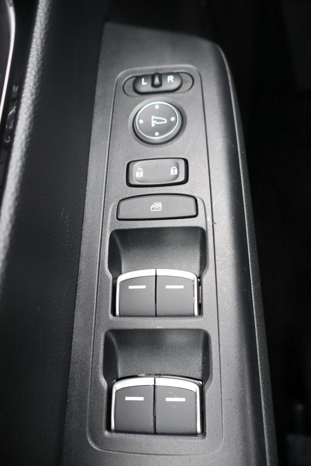 2023 Honda CR-V Hybrid Touring 4dr All-Wheel Drive Photo