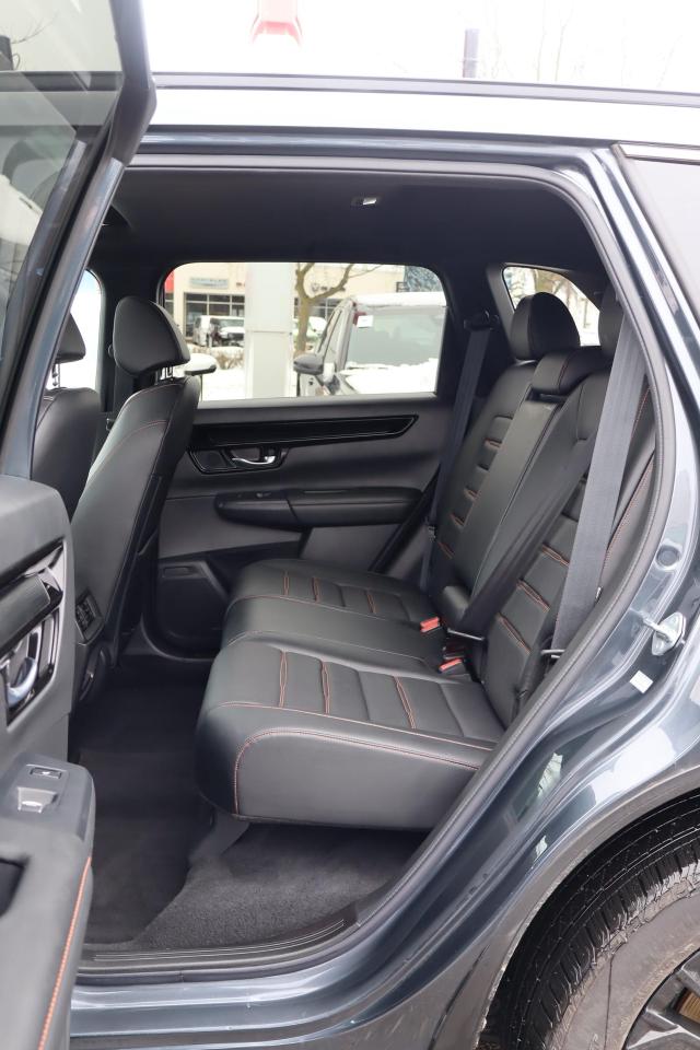 2023 Honda CR-V Hybrid Touring 4dr All-Wheel Drive Photo