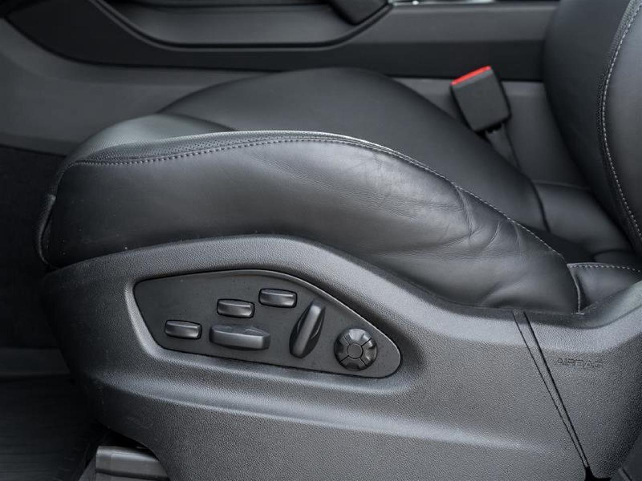 2025 Porsche Cayenne Coupe AWD Premium Pkg Plus 21 RS Spyder Design Whe Photo