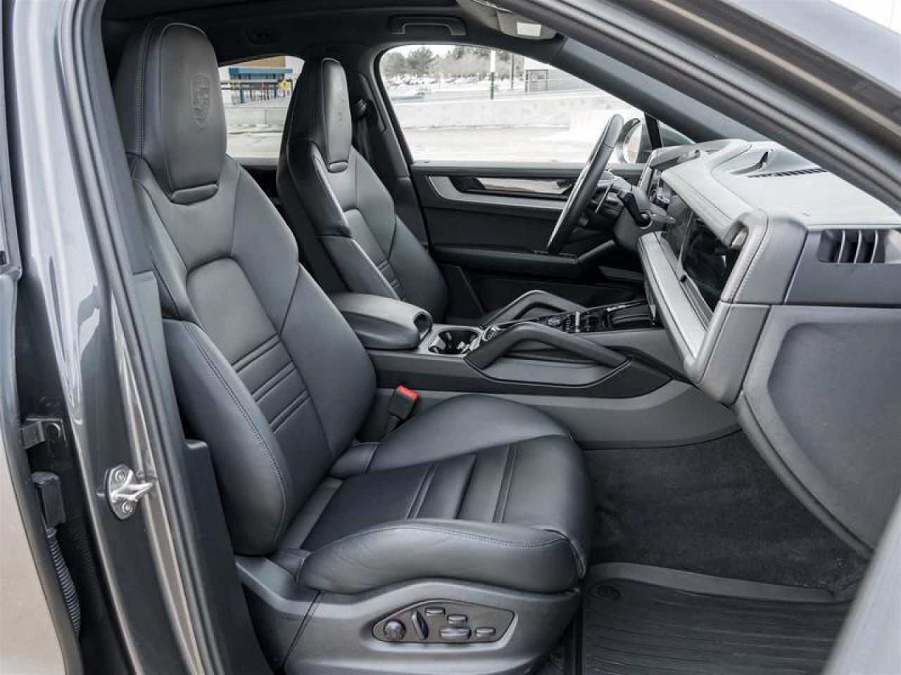 2025 Porsche Cayenne Coupe AWD Premium Pkg Plus 21 RS Spyder Design Whe Photo