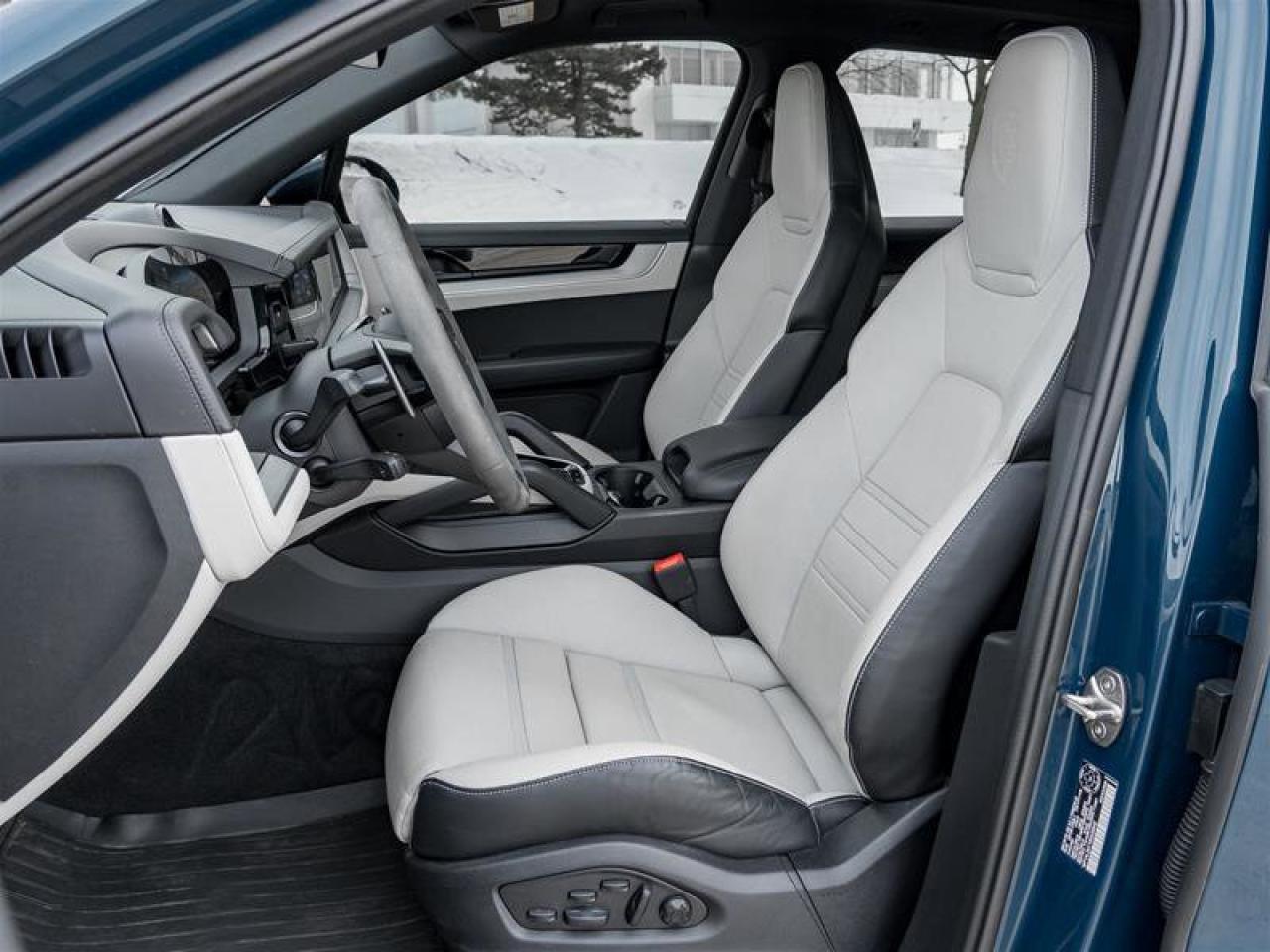 2024 Porsche Cayenne S AWD Premium Pkg Plus SportDesign Pkg in High Glo Photo