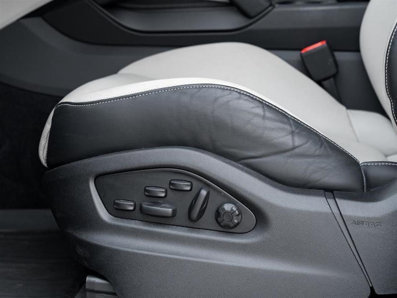 2024 Porsche Cayenne S AWD Premium Pkg Plus SportDesign Pkg in High Glo Photo