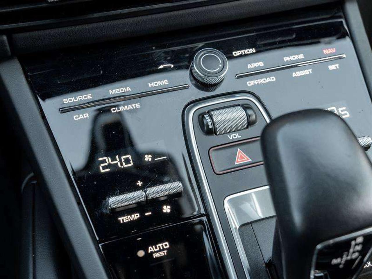 2023 Porsche Cayenne GTS Coupe AWD Adaptive Cruise Control Lane Change Assist Surround View LED-Matrix Design Headlig Photo