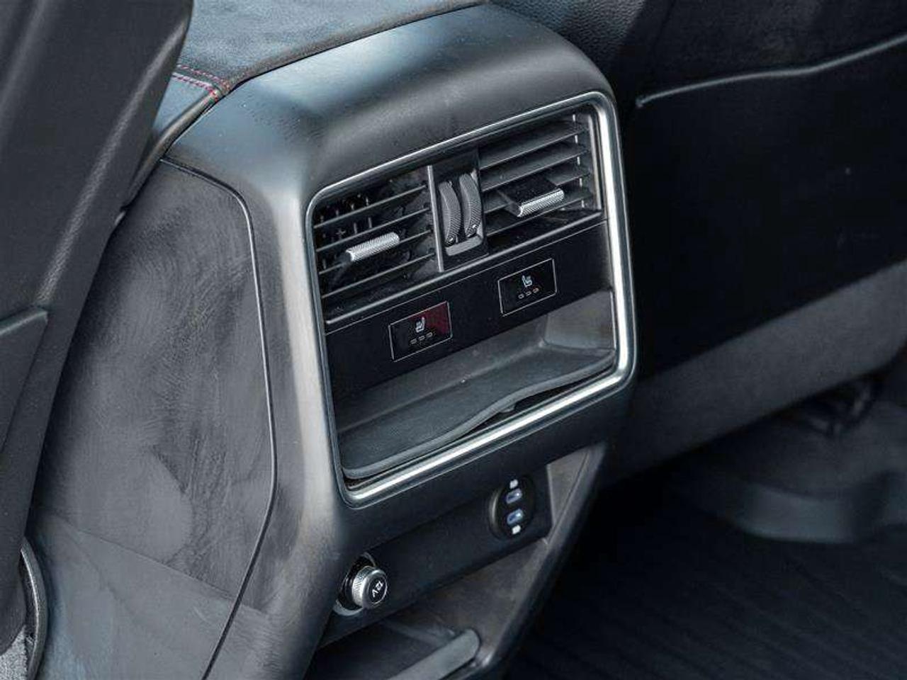 2023 Porsche Cayenne GTS Coupe AWD Adaptive Cruise Control Lane Change Assist Surround View LED-Matrix Design Headlig Photo