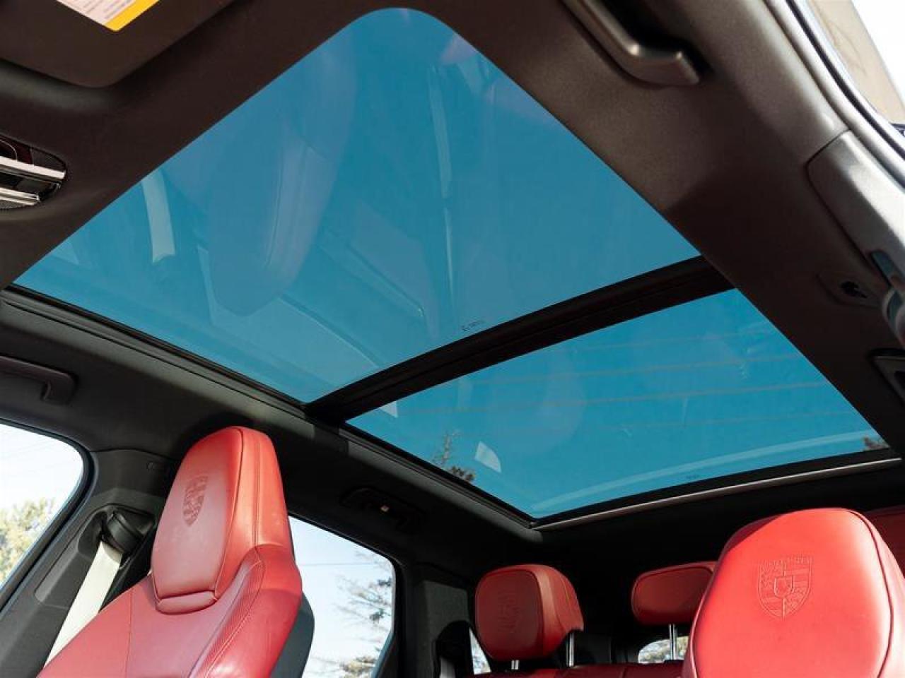 2023 Porsche Cayenne Platinum Edition AWD CPO Assistance Pkg Premium Pk Photo