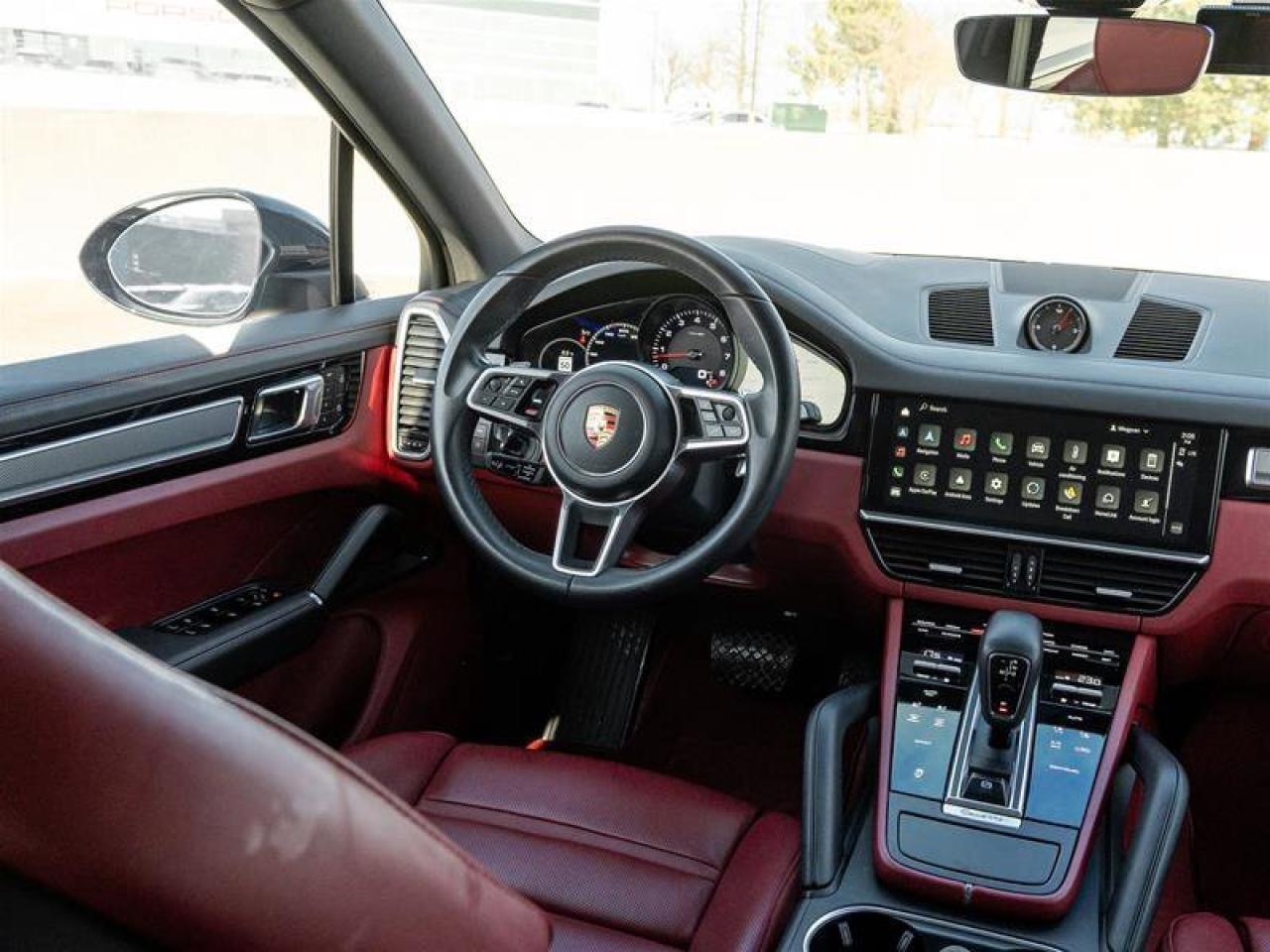 2023 Porsche Cayenne Platinum Edition AWD CPO Assistance Pkg Premium Pk Photo