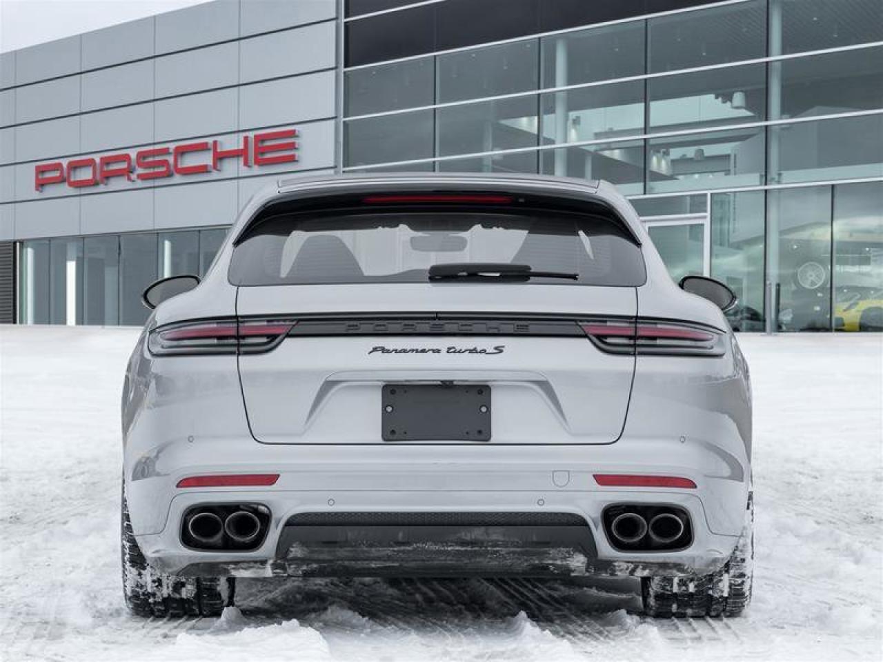 2019 Porsche Panamera AWD Low Km Clean CarFax Premium Pkg Plus SportDesi Photo