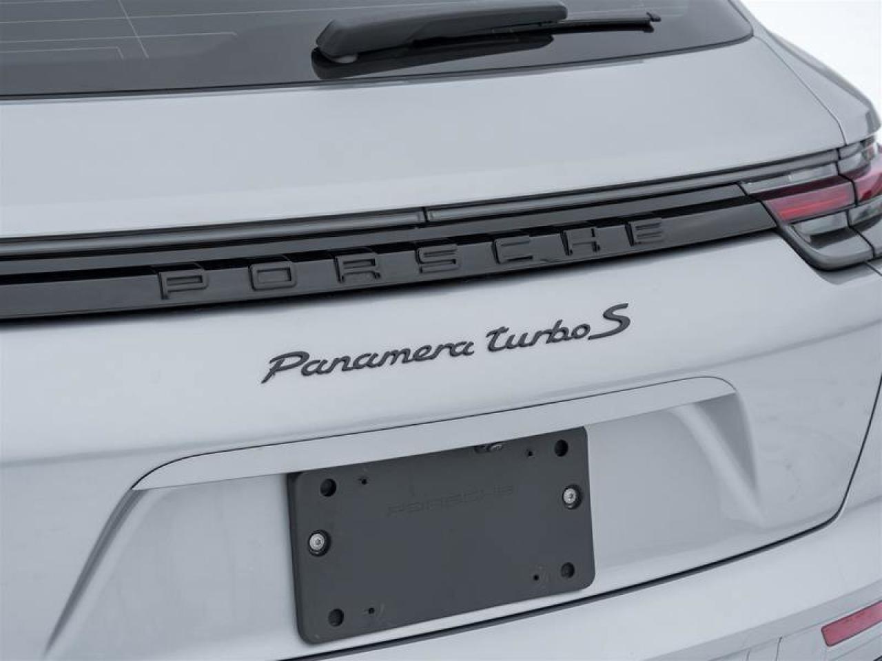 2019 Porsche Panamera AWD Low Km Clean CarFax Premium Pkg Plus SportDesi Photo