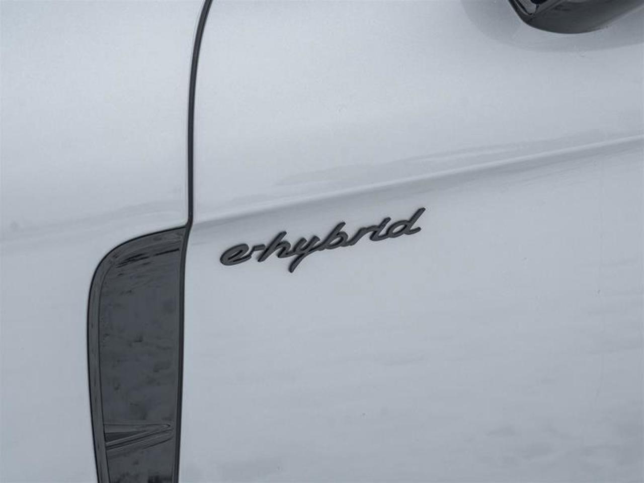 2019 Porsche Panamera AWD Low Km Clean CarFax Premium Pkg Plus SportDesi Photo