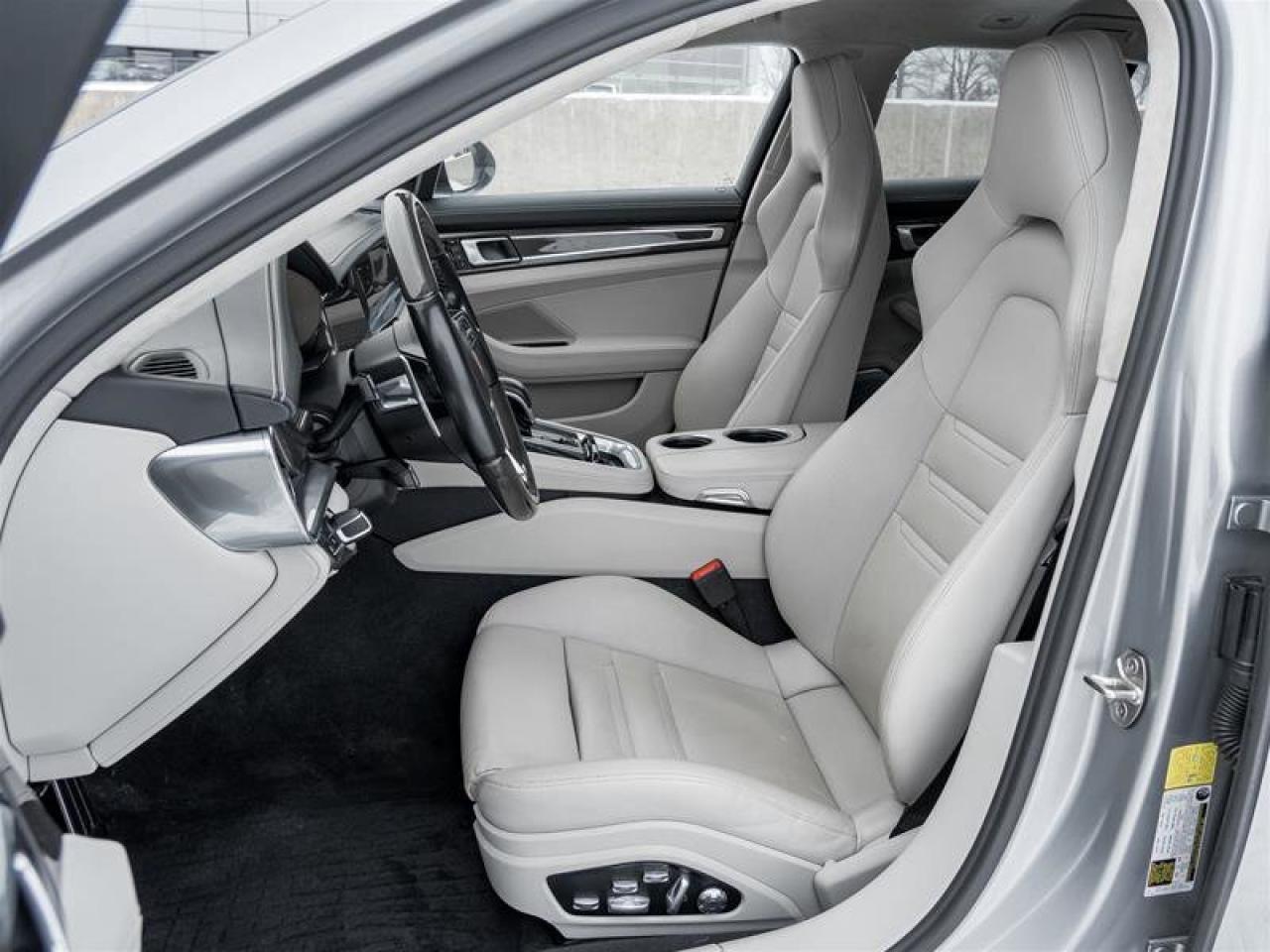 2019 Porsche Panamera AWD Low Km Clean CarFax Premium Pkg Plus SportDesi Photo