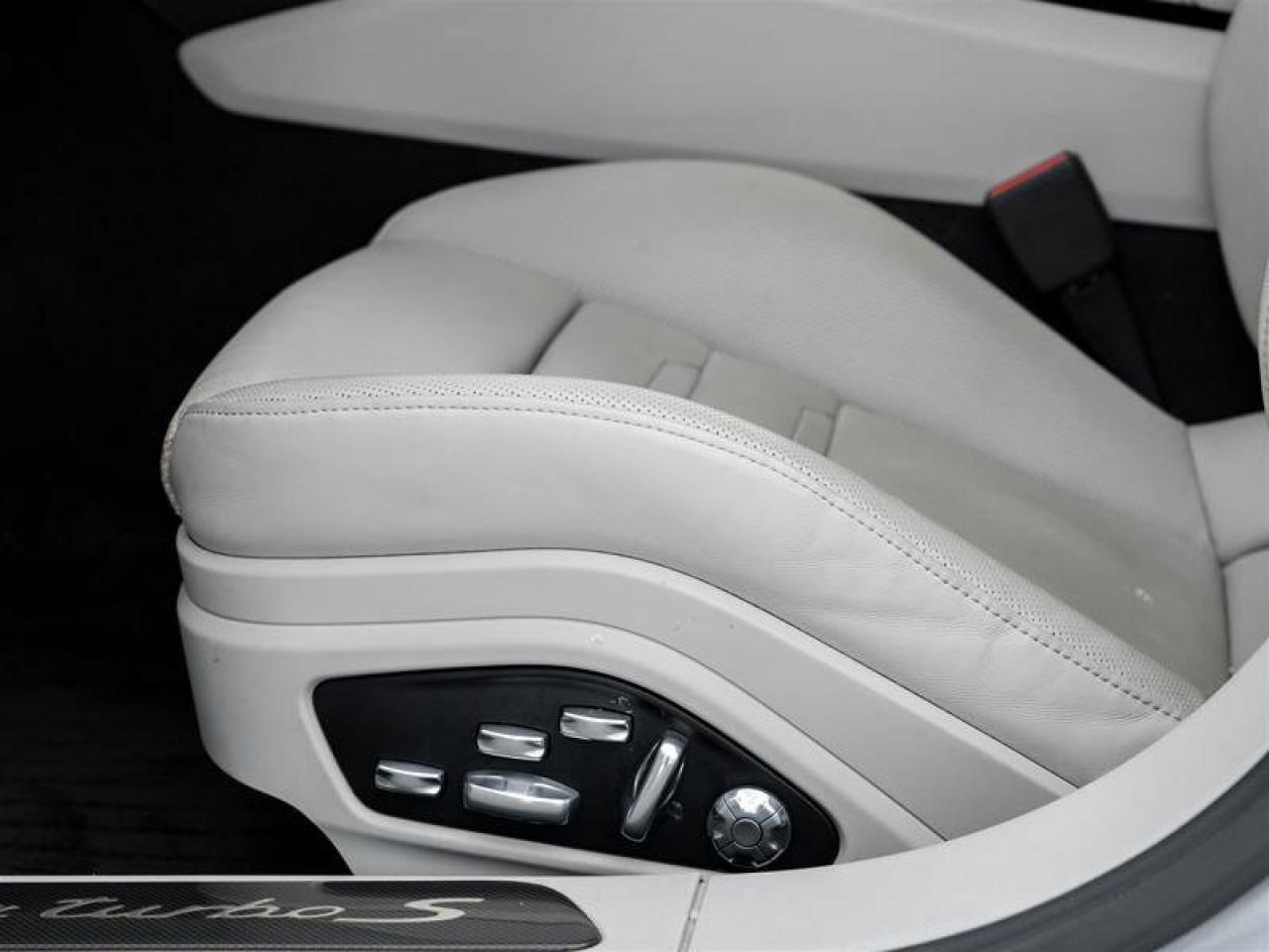 2019 Porsche Panamera AWD Low Km Clean CarFax Premium Pkg Plus SportDesi Photo