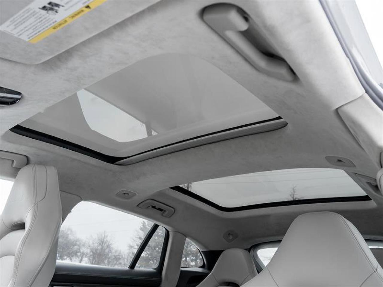 2019 Porsche Panamera AWD Low Km Clean CarFax Premium Pkg Plus SportDesi Photo