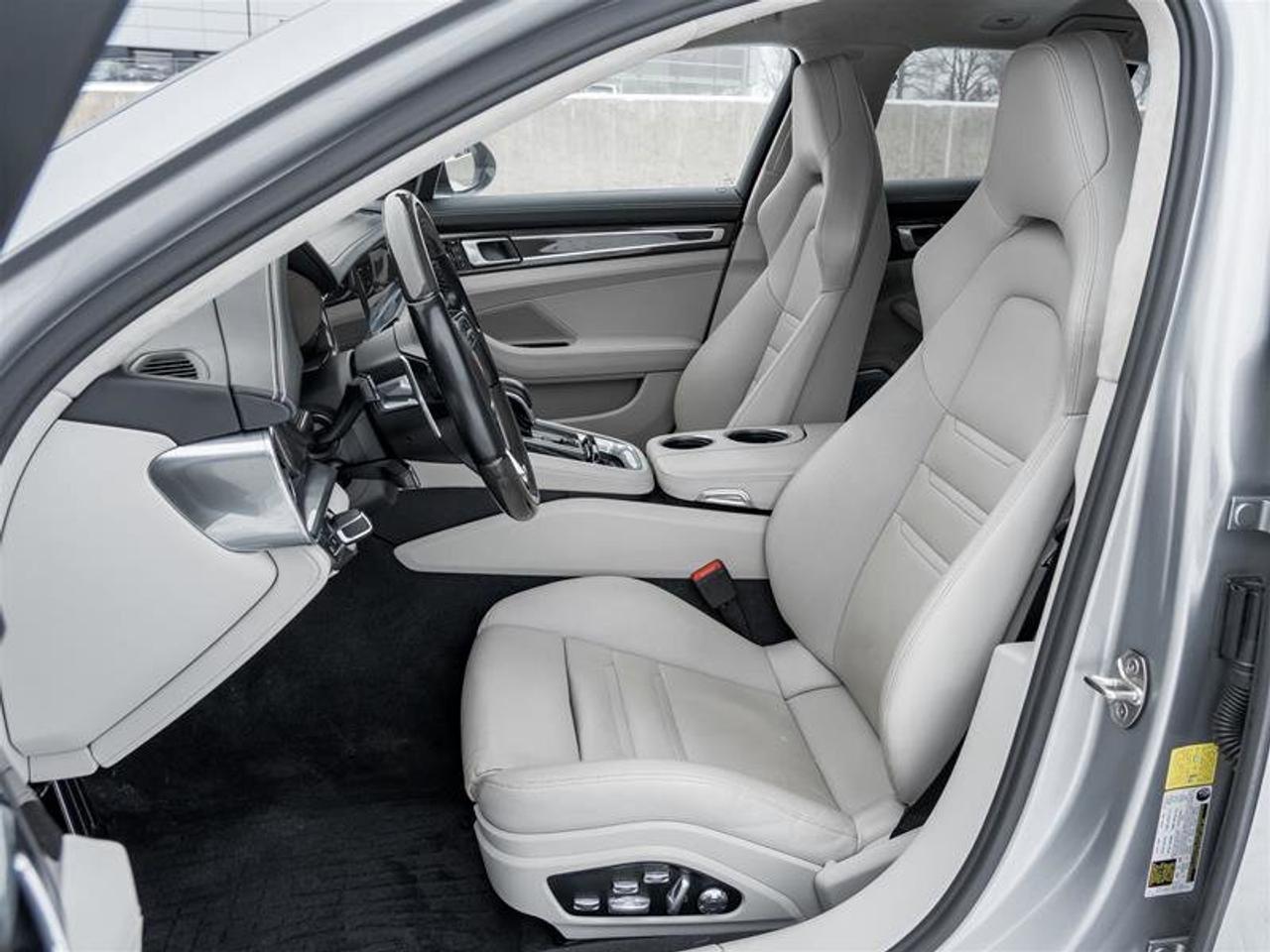 2019 Porsche Panamera Turbo S e-Hybrid Spt Turismo AWD Low Km Clean CarF Photo