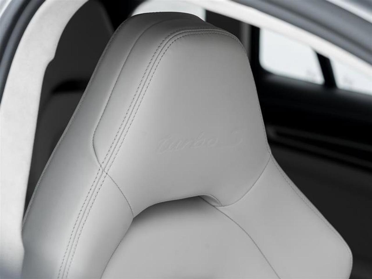 2019 Porsche Panamera Turbo S e-Hybrid Spt Turismo AWD Low Km Clean CarF Photo