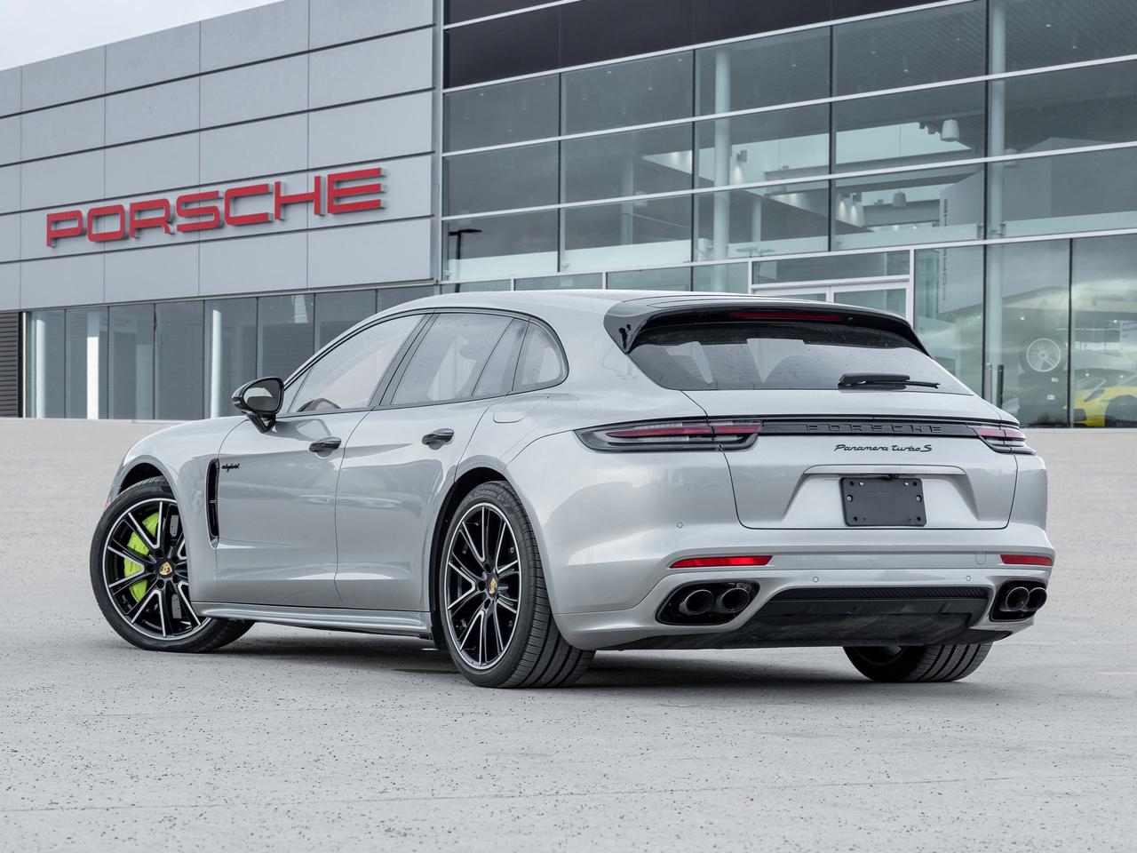 2019 Porsche Panamera Turbo S e-Hybrid Spt Turismo AWD Existing Warranty Photo3