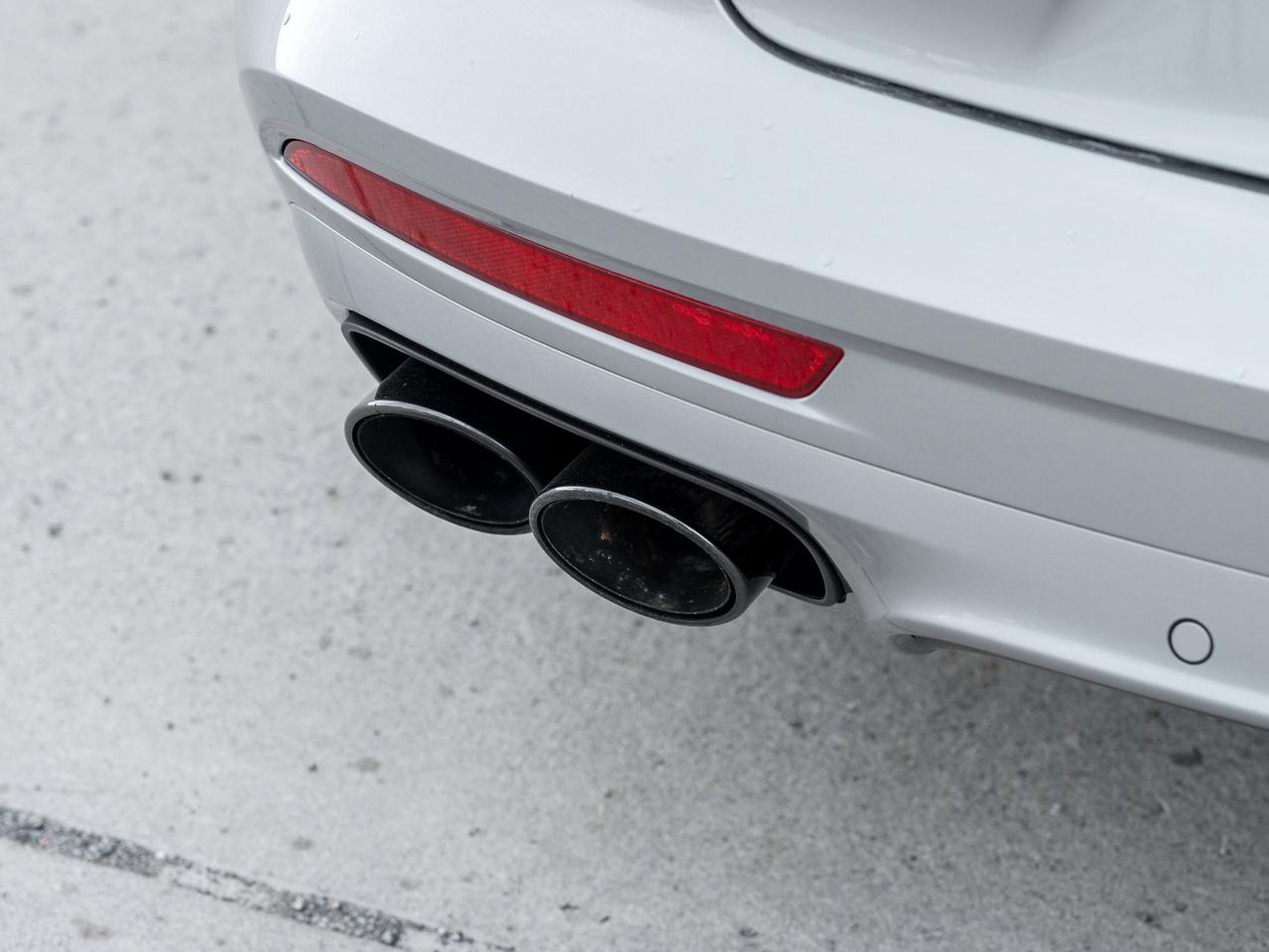 2019 Porsche Panamera Turbo S e-Hybrid Spt Turismo AWD Existing Warranty Photo