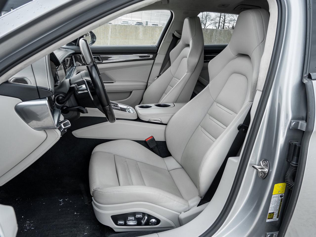 2019 Porsche Panamera Turbo S e-Hybrid Spt Turismo AWD Existing Warranty Photo